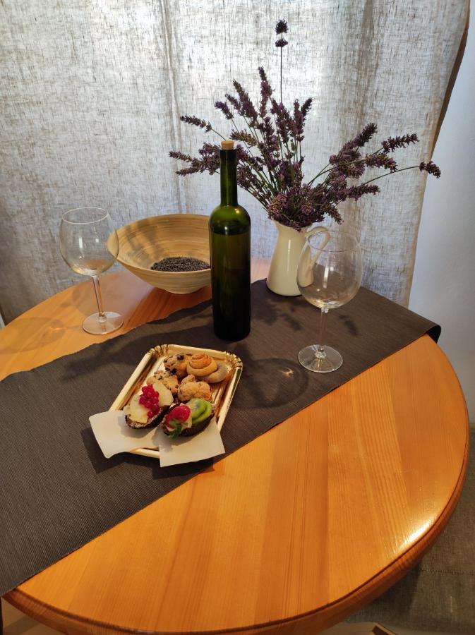 רוביני Old Town Apartments מראה חיצוני תמונה