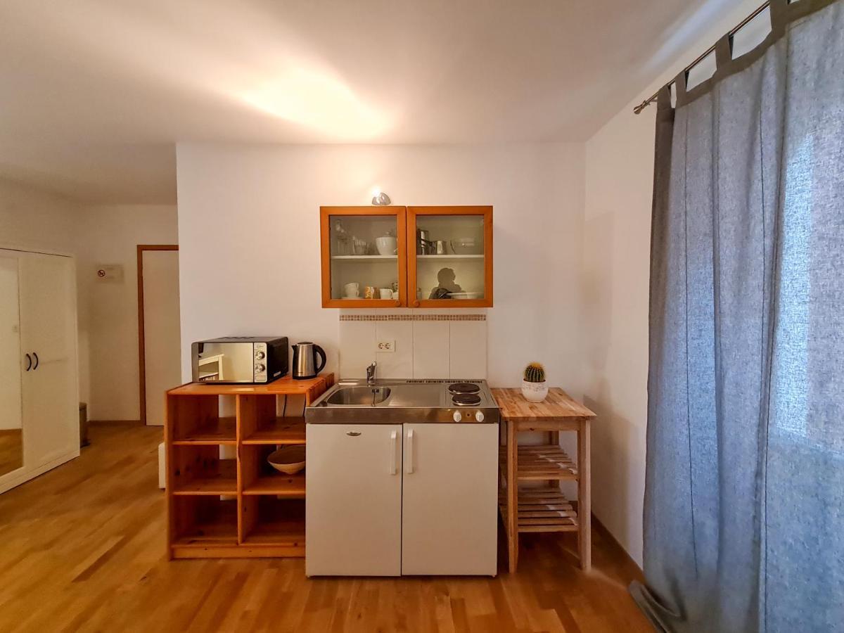 רוביני Old Town Apartments מראה חיצוני תמונה