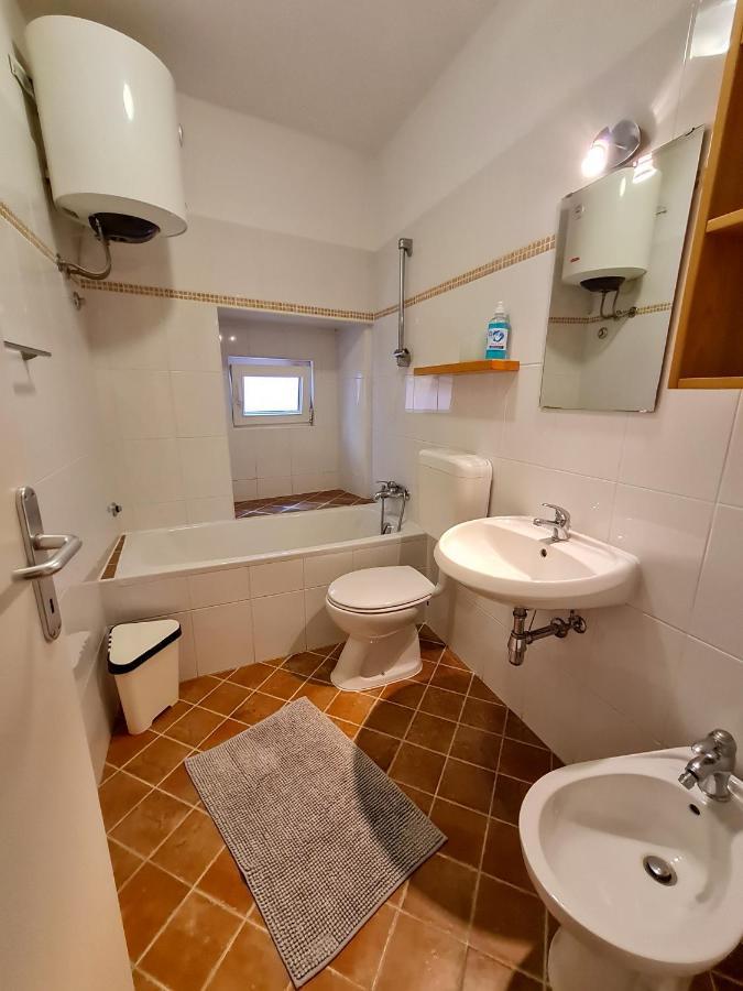 רוביני Old Town Apartments מראה חיצוני תמונה